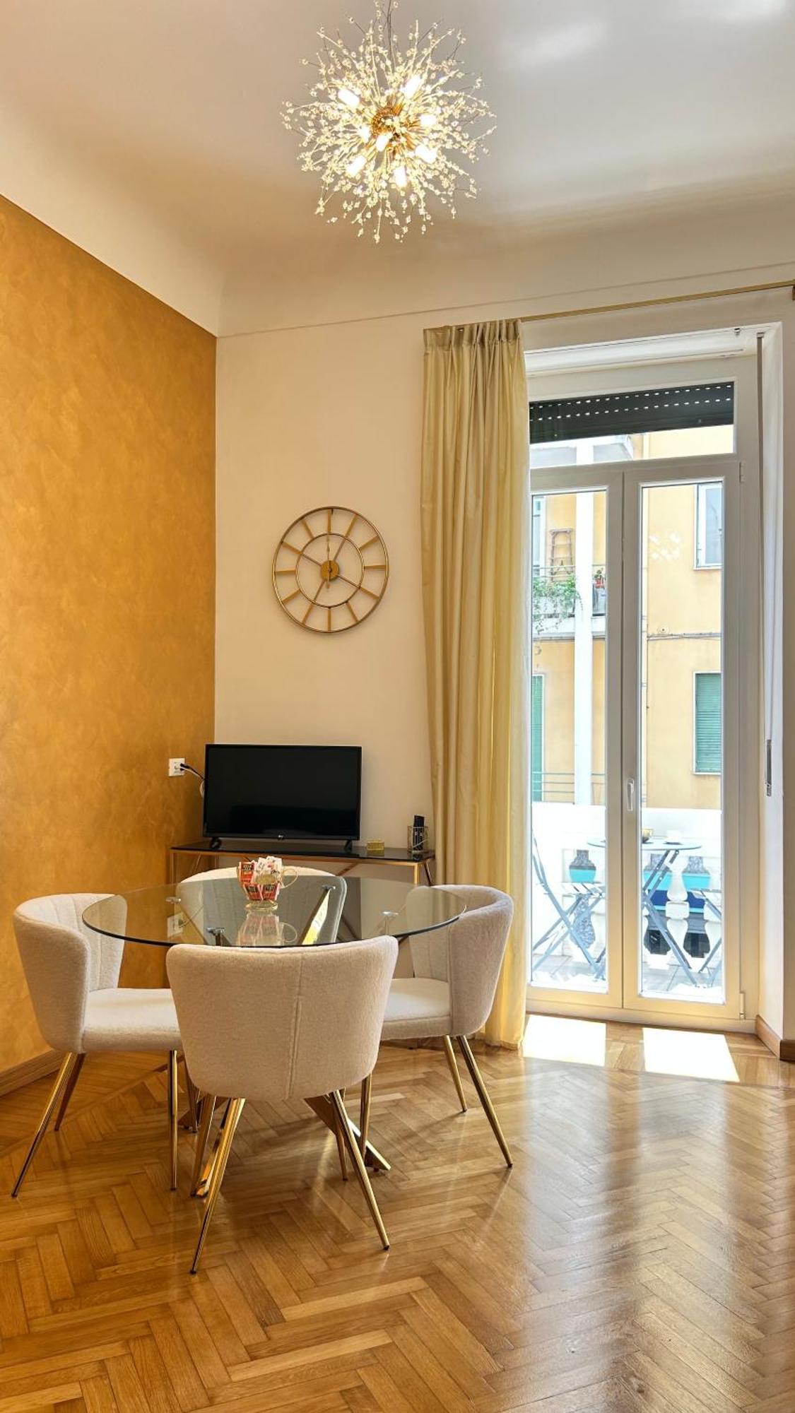Da Mariella Case Vacanze - Roma 149 Санремо Экстерьер фото